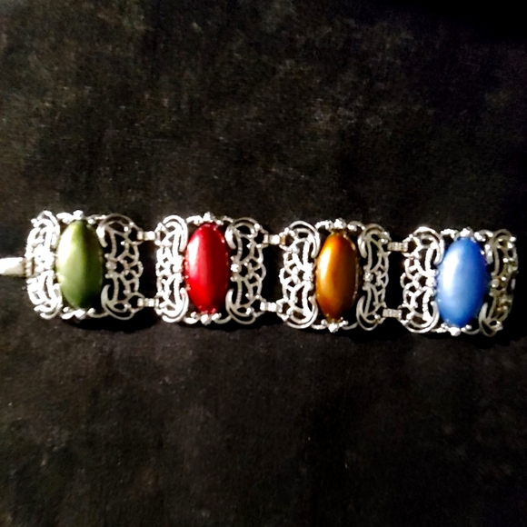 Vtg  Sarah Coventry "Carousel" Bracelet - Picture 1 of 6